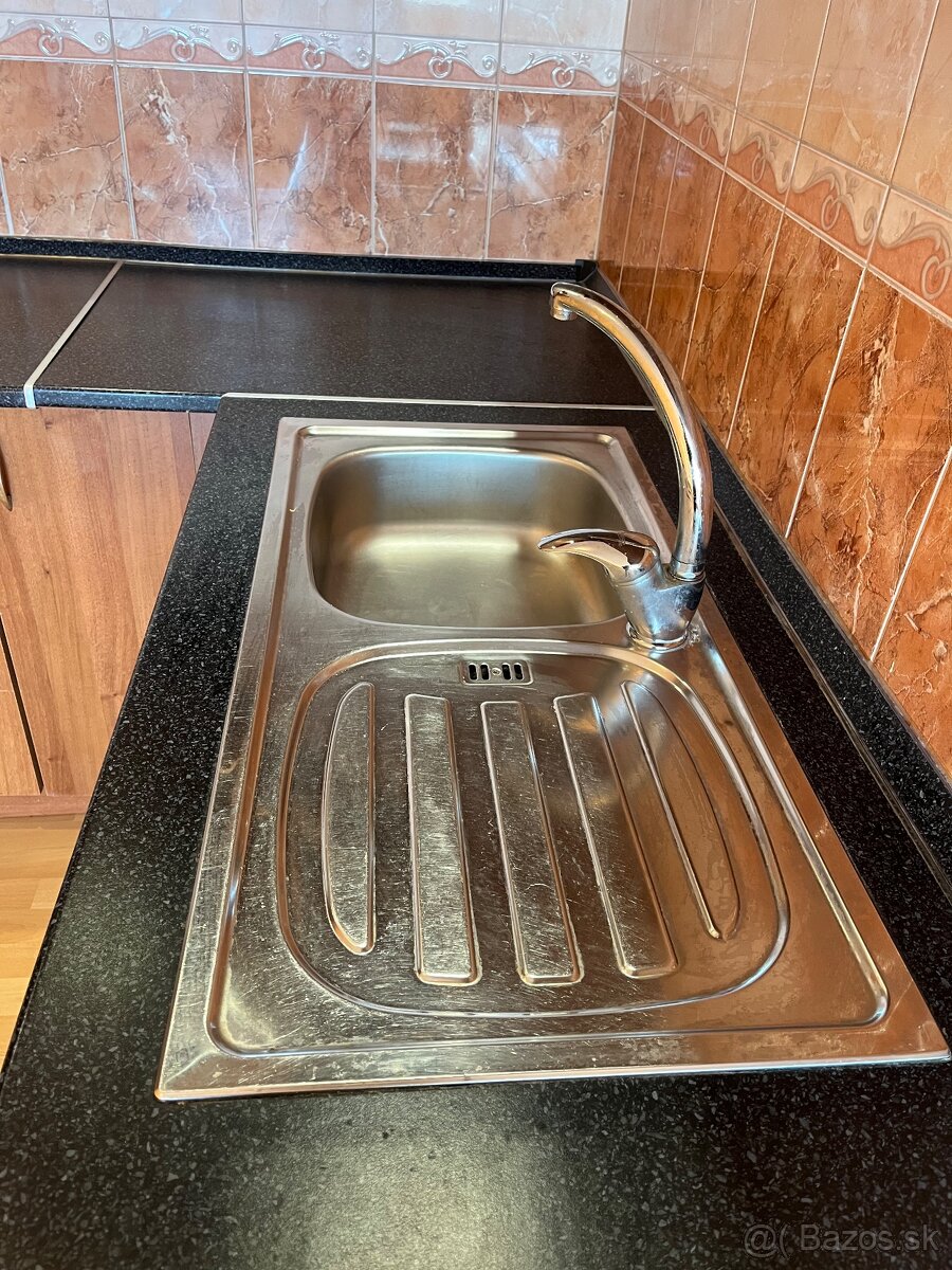 Kuchynska linka cela - 7