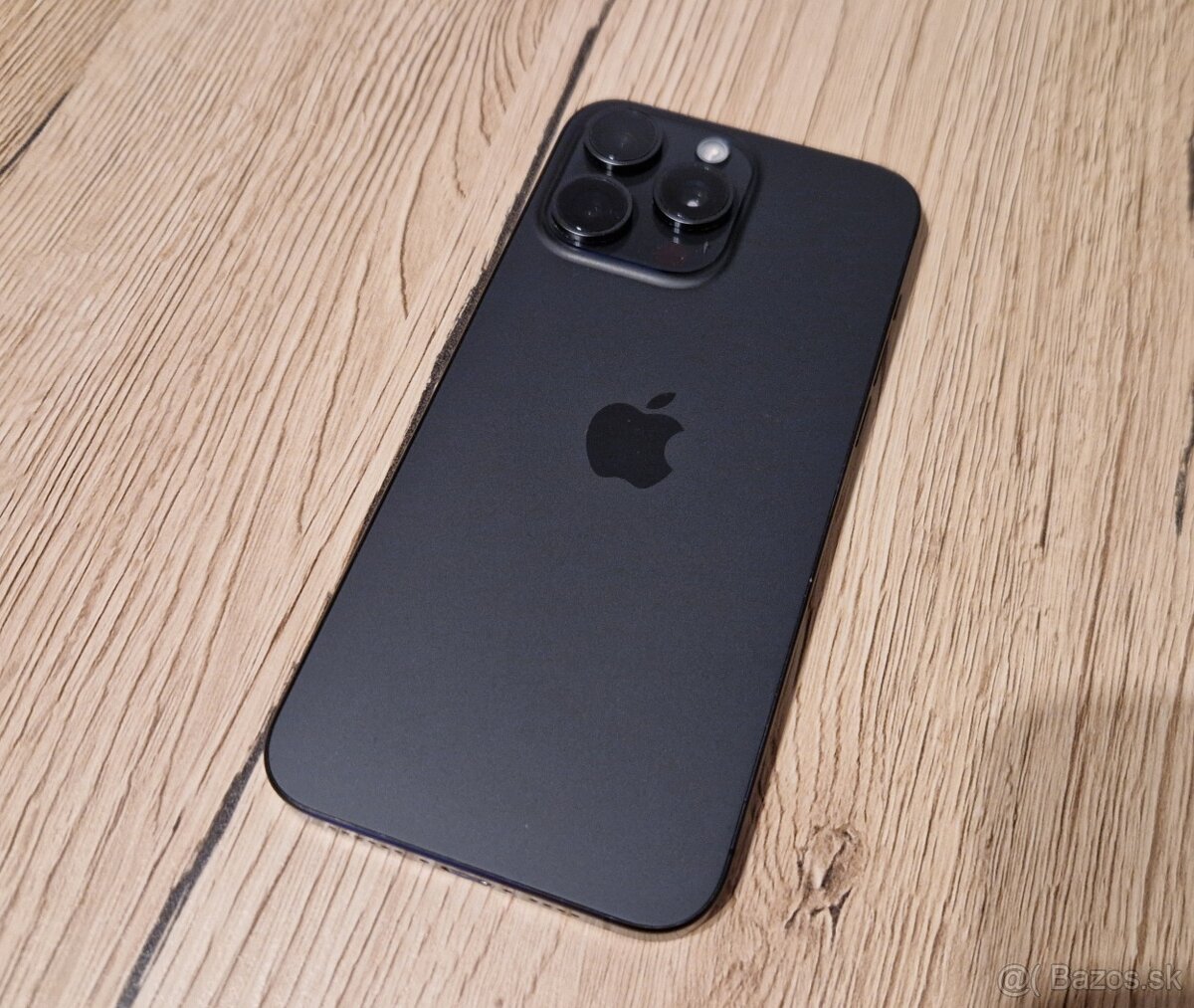 Apple iphone 15 pro max 256gb čierny titan - 7