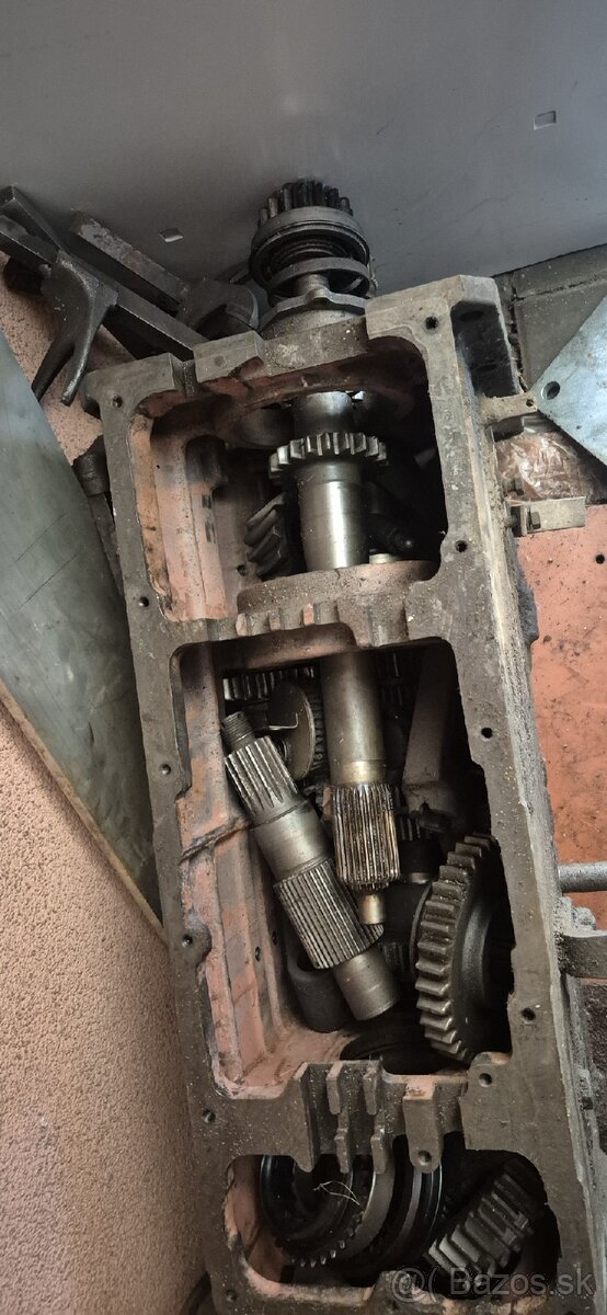 Prevodovka Zetor 6911 - 7
