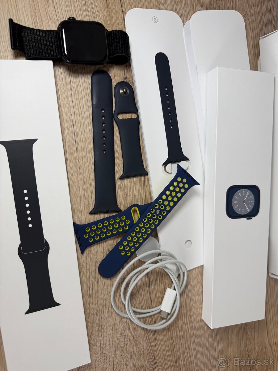 Apple Watch 8 45mm - 7