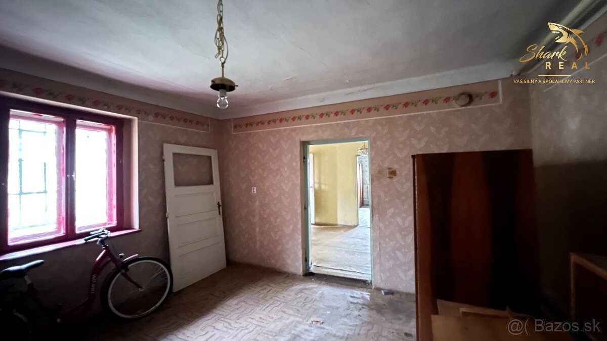 Rodinný dom s novou strechou - 7