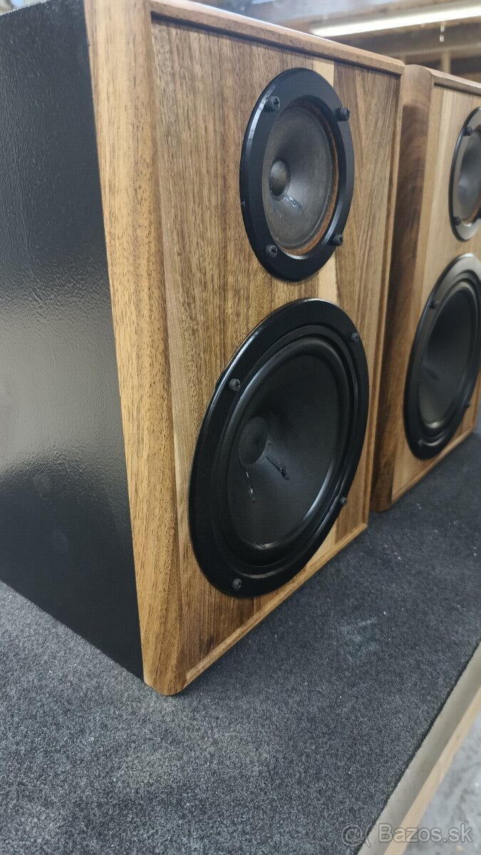 Tesla reproduktory - 7