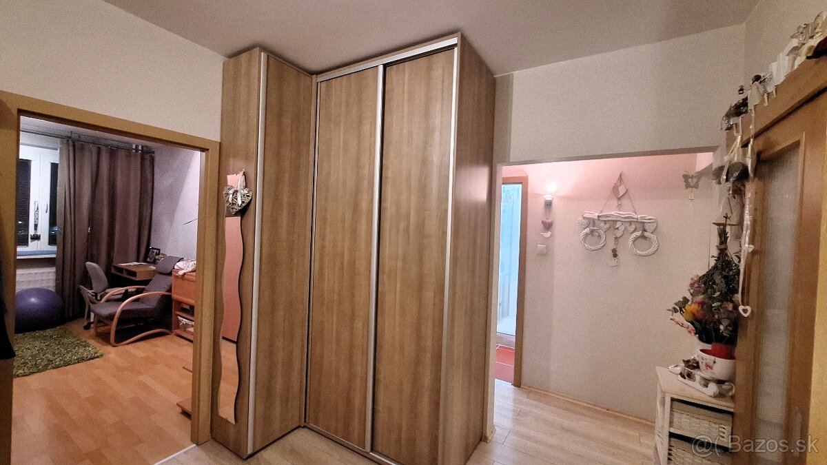 Krásny 3 izbový byt na Západe, kompletne zariadený - 7