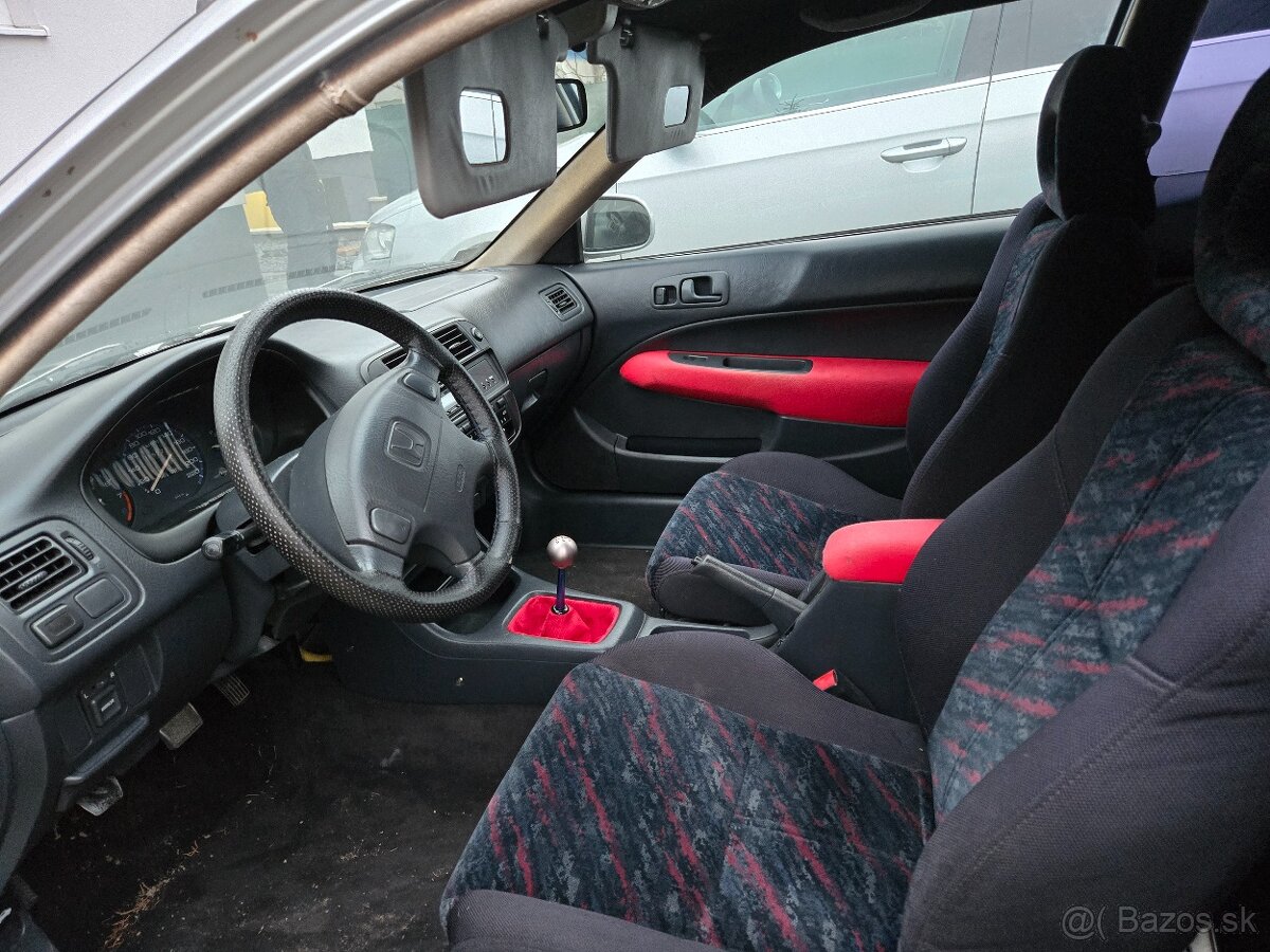 Honda civic 6G coupe - 7