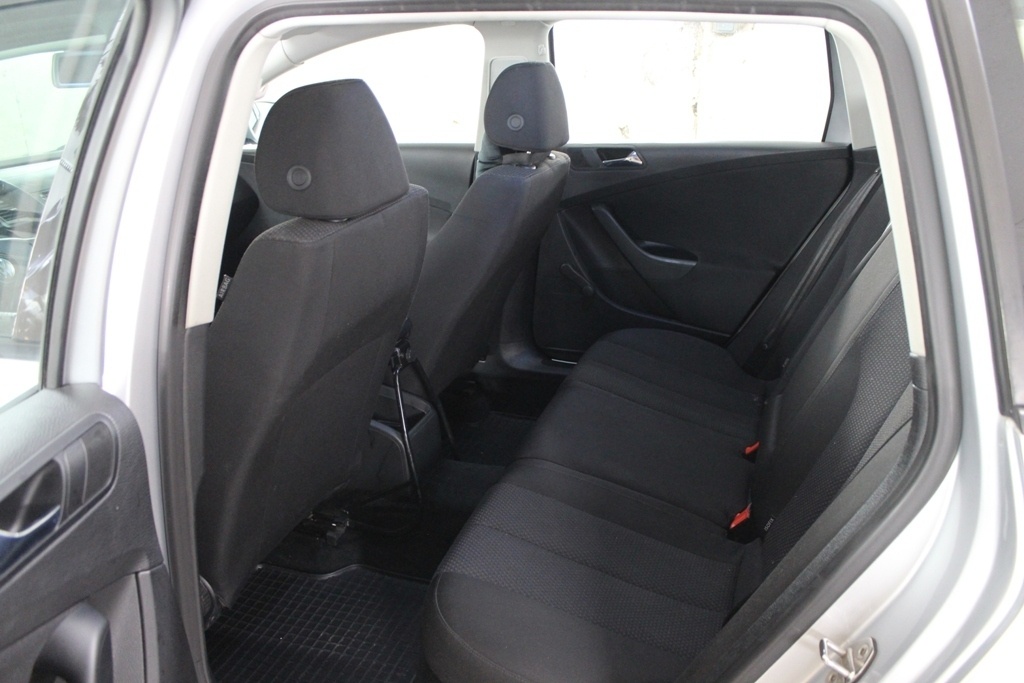 Volkswagen Passat Variant 2.0 TDI Trendline DSG - 7