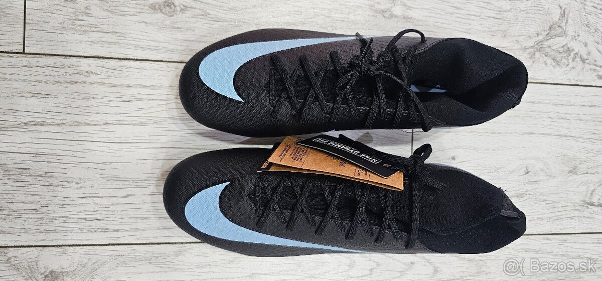Nike 43 - 7