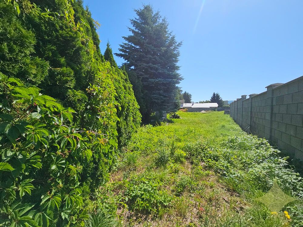 PRIEVIDZA – Staré sídlisko / DOBRÁ POLOHA / Pozemok 1350 m2, - 7