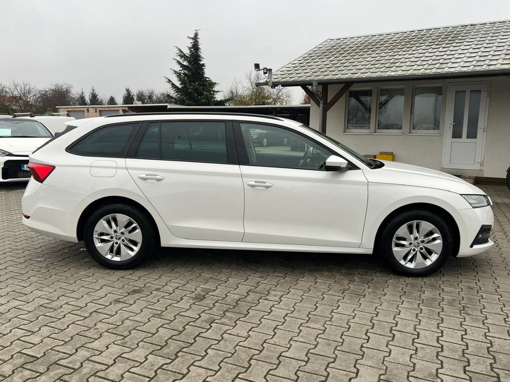 Škoda Octavia Combi 2.0 TDI SCR Ambition - 7