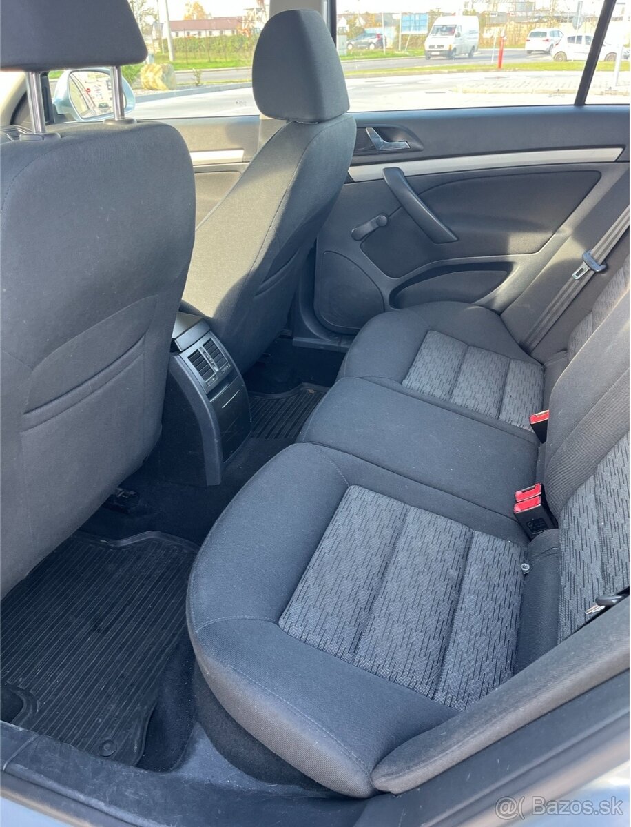 Škoda Octavia 2 1.6 TDI - 7