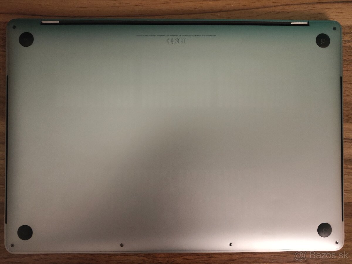 Apple MacBook Pro 15 2018 – i7 / 16GB / 256GB - 7