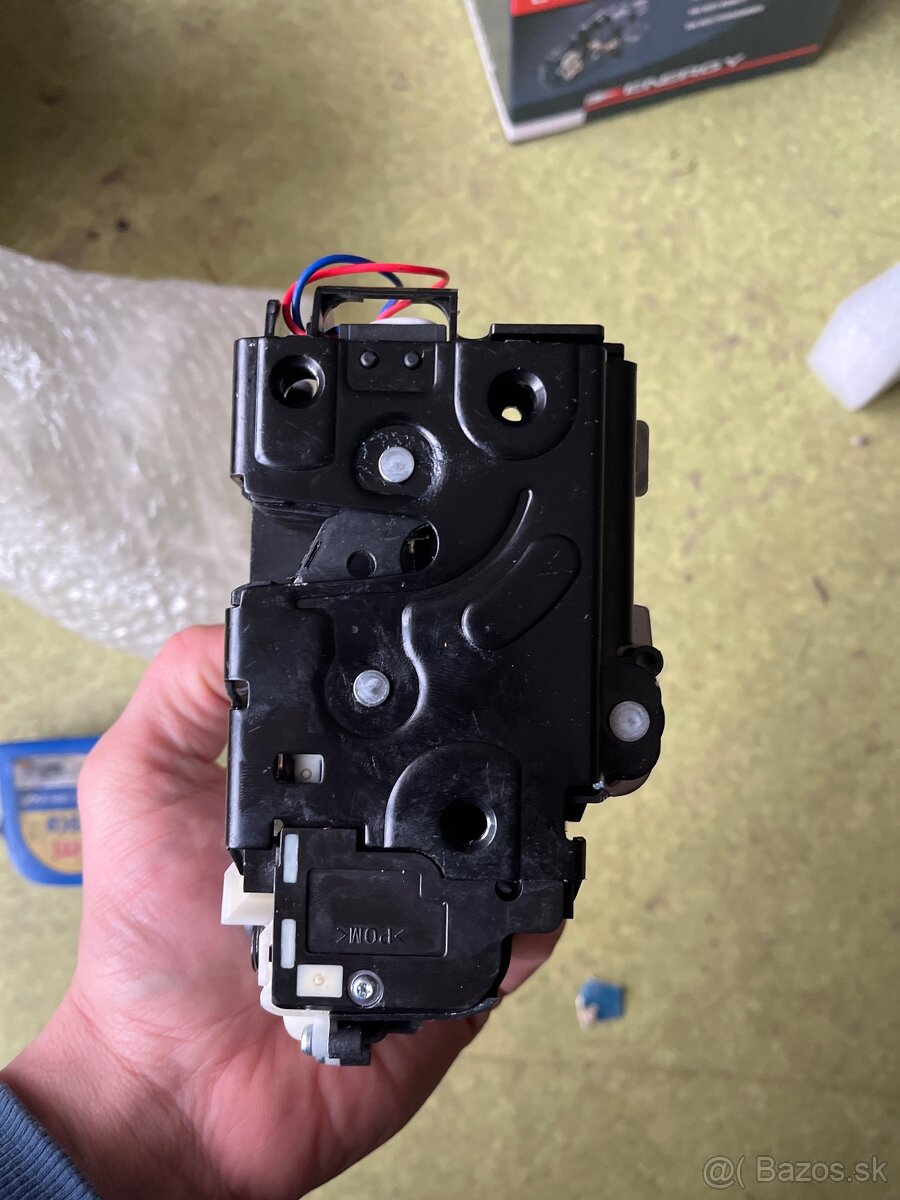 predam zamok dveri na ŠKODU OCTAVIU1 - 7