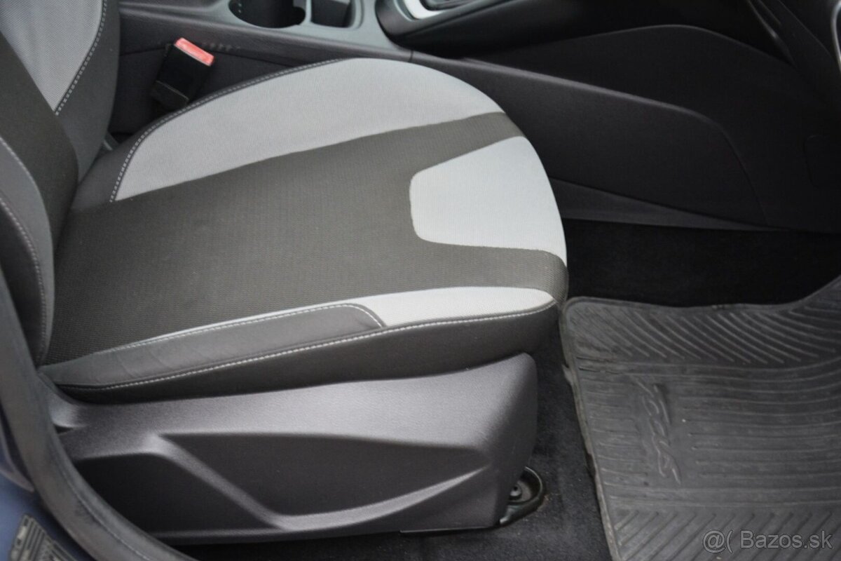 Ford Focus Array 1.6 SR voz - 7