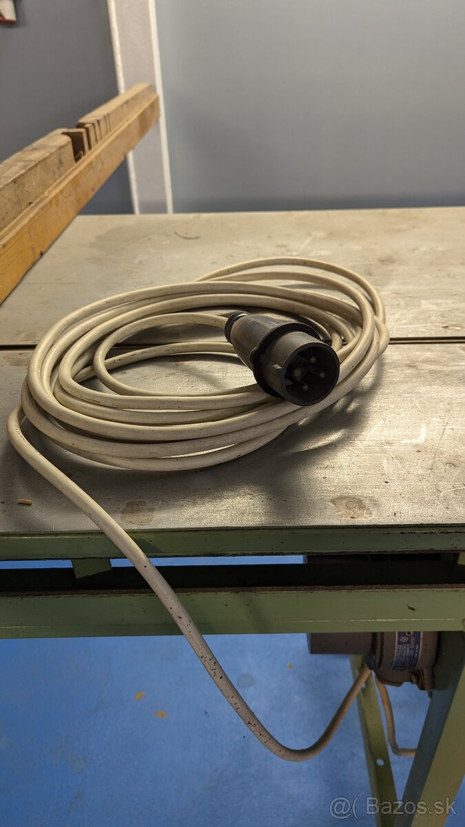 Predám Cirkulár na drevo - 7