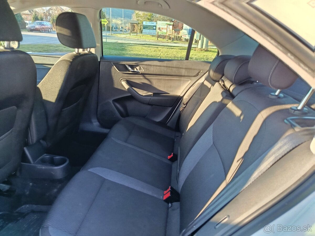 Škoda Rapid 1.2 TSI, Ambition Sedan - 7