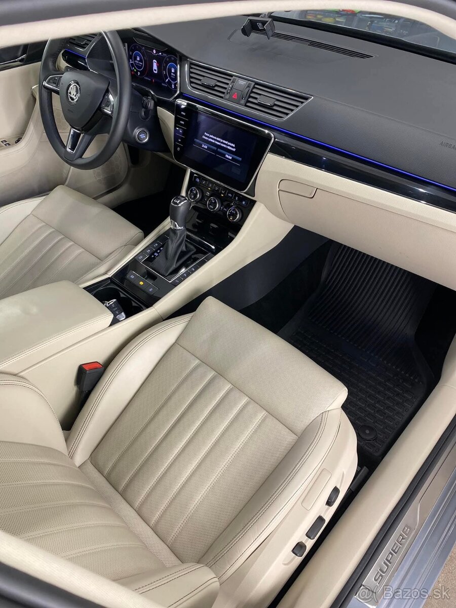 Škoda Superb combi 2.0 tsi - 7