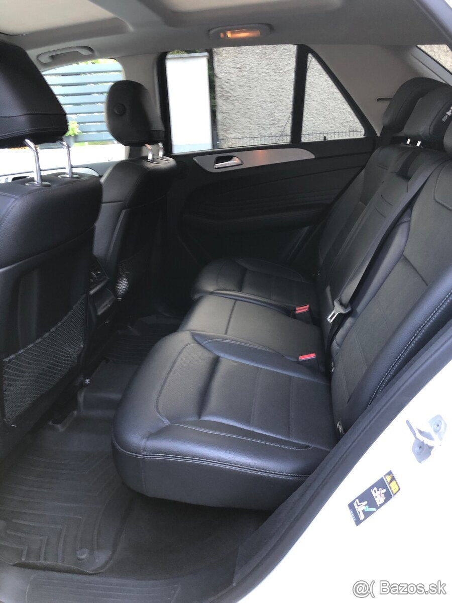 Mercedes GLE 350d AMG Line rok 2018, 95000km Full LED - 7