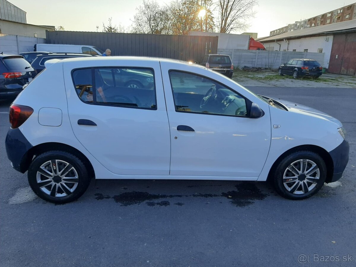 Dacia sandero - 7