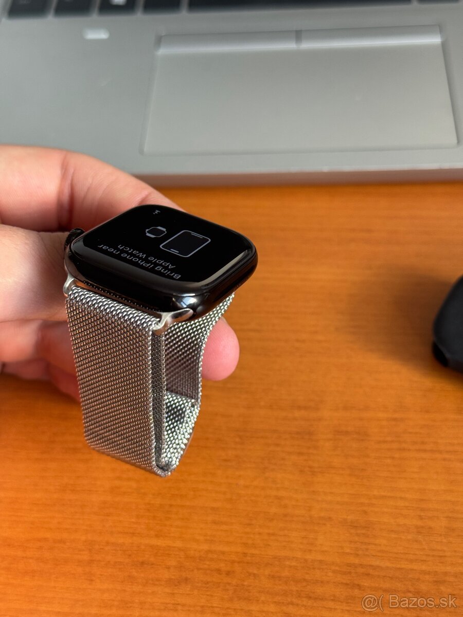 Apple Watch 11 42mm JET BLACK - nové, neaktivované - 7