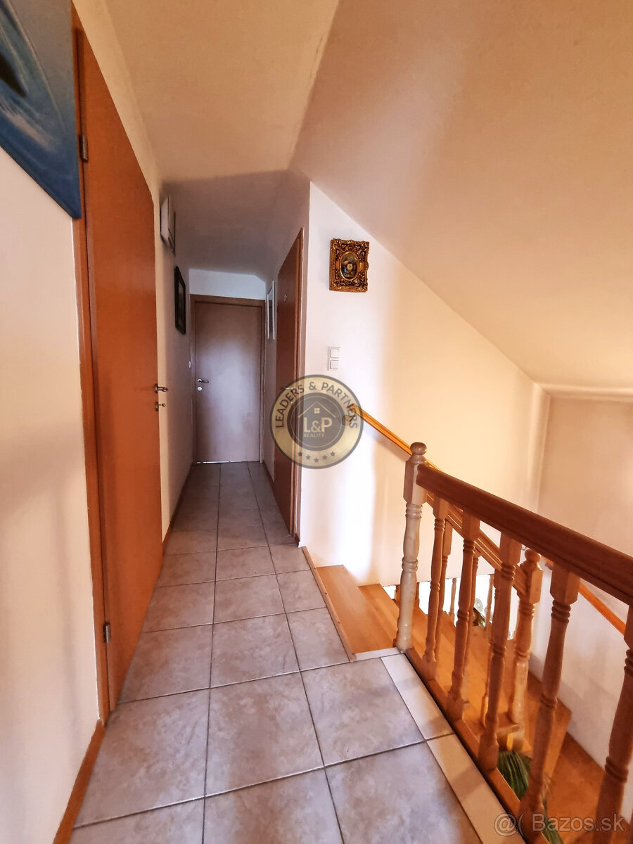 PREDAJ rodinný dom s tenisovým kurtom Levél - 7