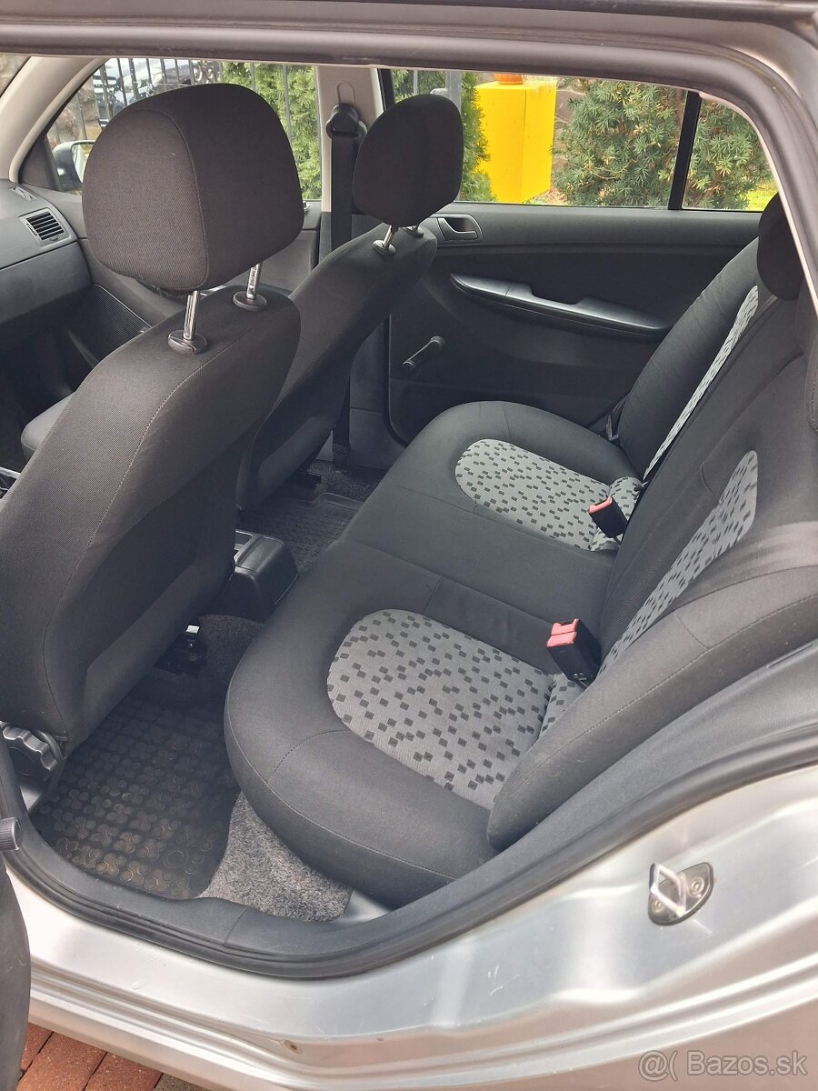 Predam Škoda Fabia combi, benzin 1.2 htp 47kW - 7