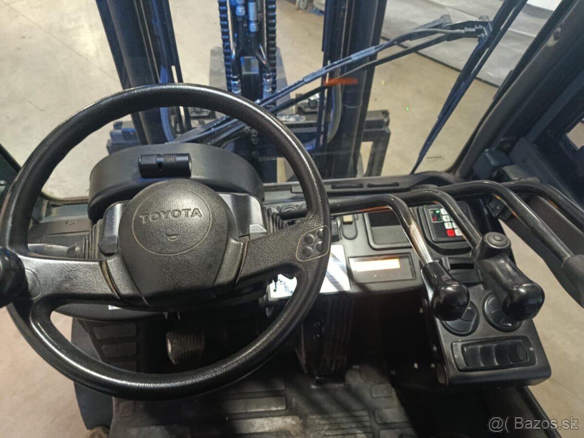 Čelni vysokozdvižný vozík Toyota 02-8FGF15 - 7