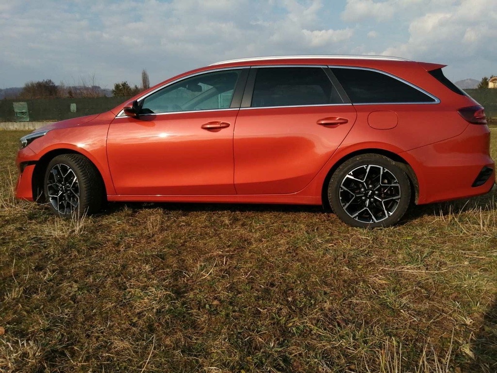Kia Ceed Kombi GT-Line 1.5 - 7