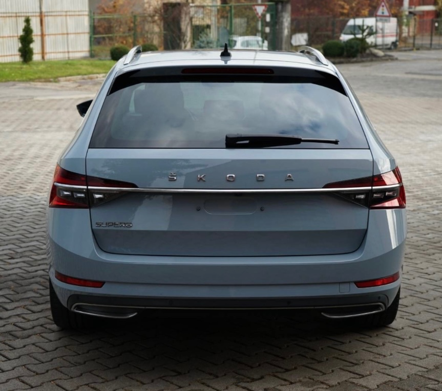 ✔️ Škoda Superb Combi 2.0 TDI SCR L&K DSG - 7