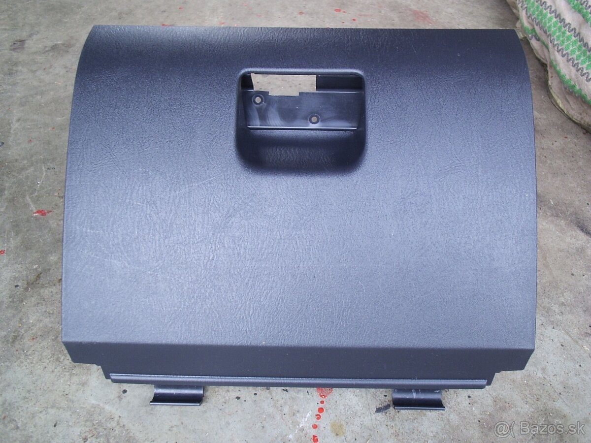 Suzuki Jimny plasty interiéru - 7