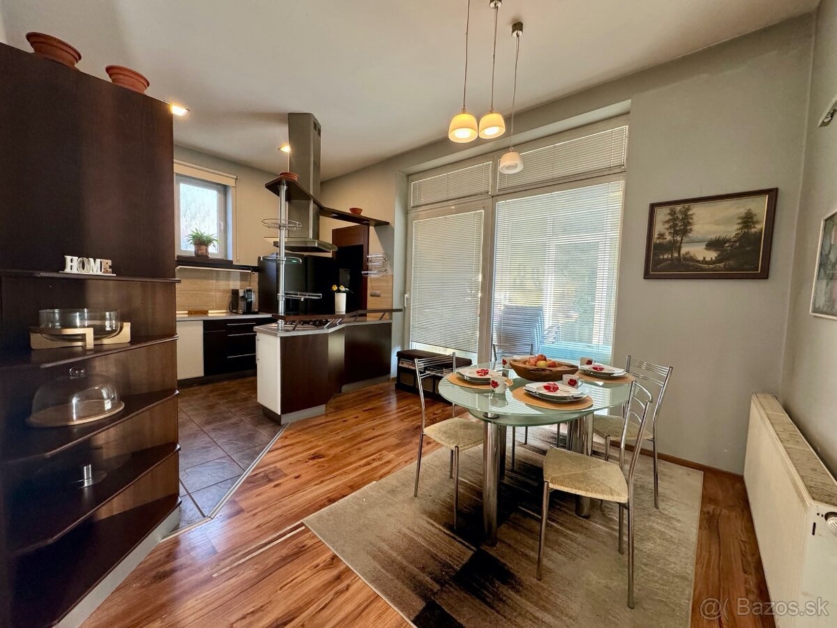 Dom v centre mesta s bazénom | Michalovce | Znížená cena - 7