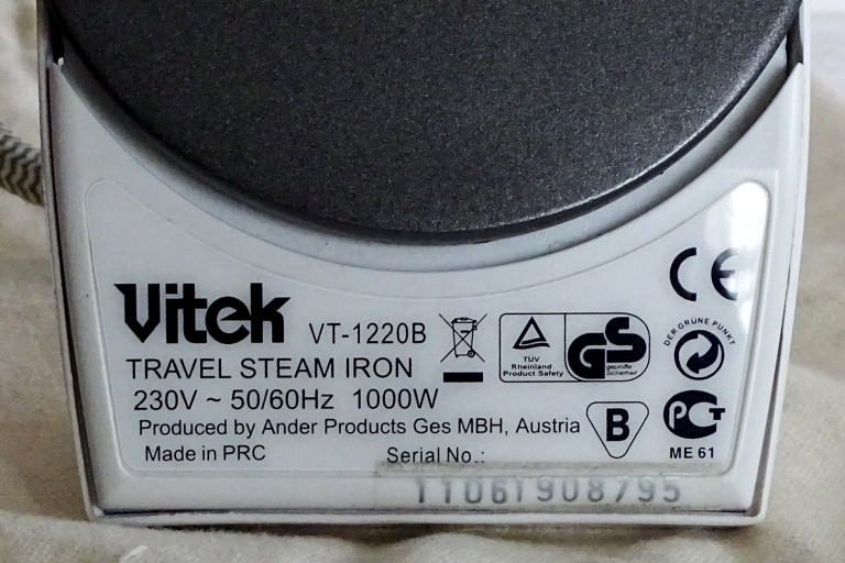 Multifunkčná parná kefa a naparovacia cestovná žehlička. - 7