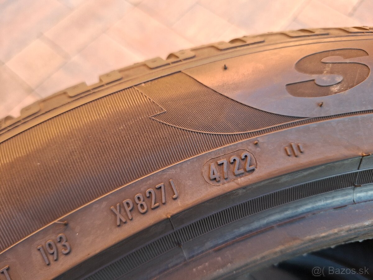 Predám zimné pneu.Pirelli dvojrozmer-R20 - 7