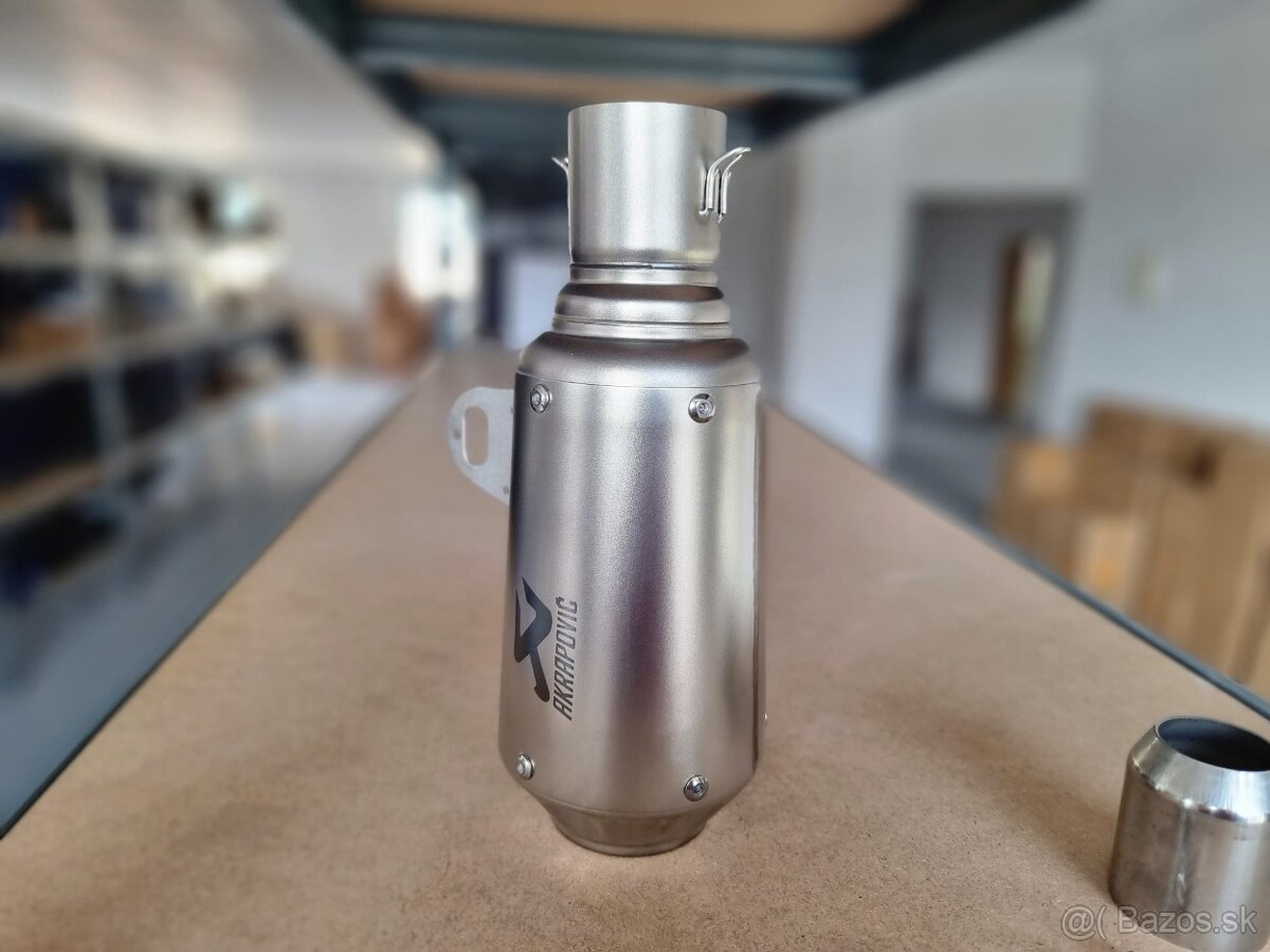 Nová koncovka s logom Akrapovic - 7