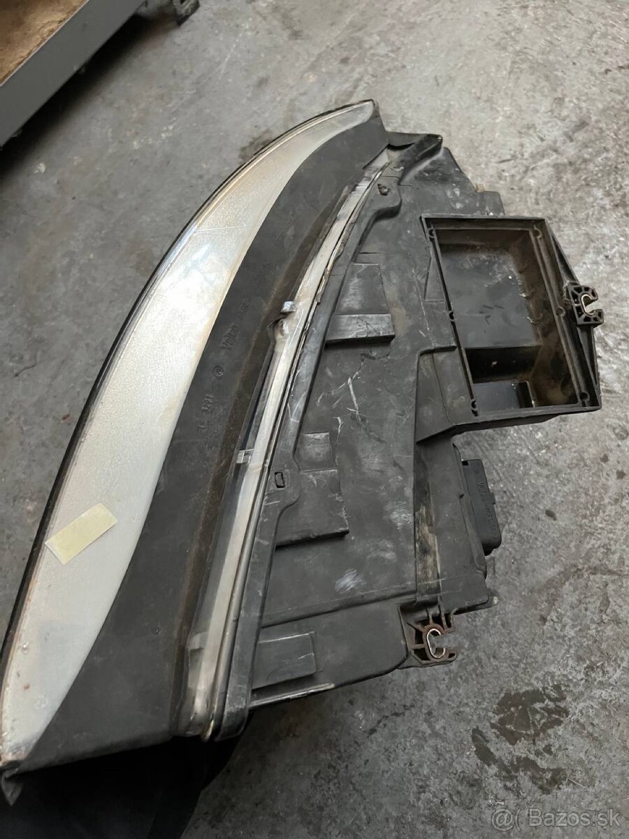 Predné svetla Audi A4 B6 - 7