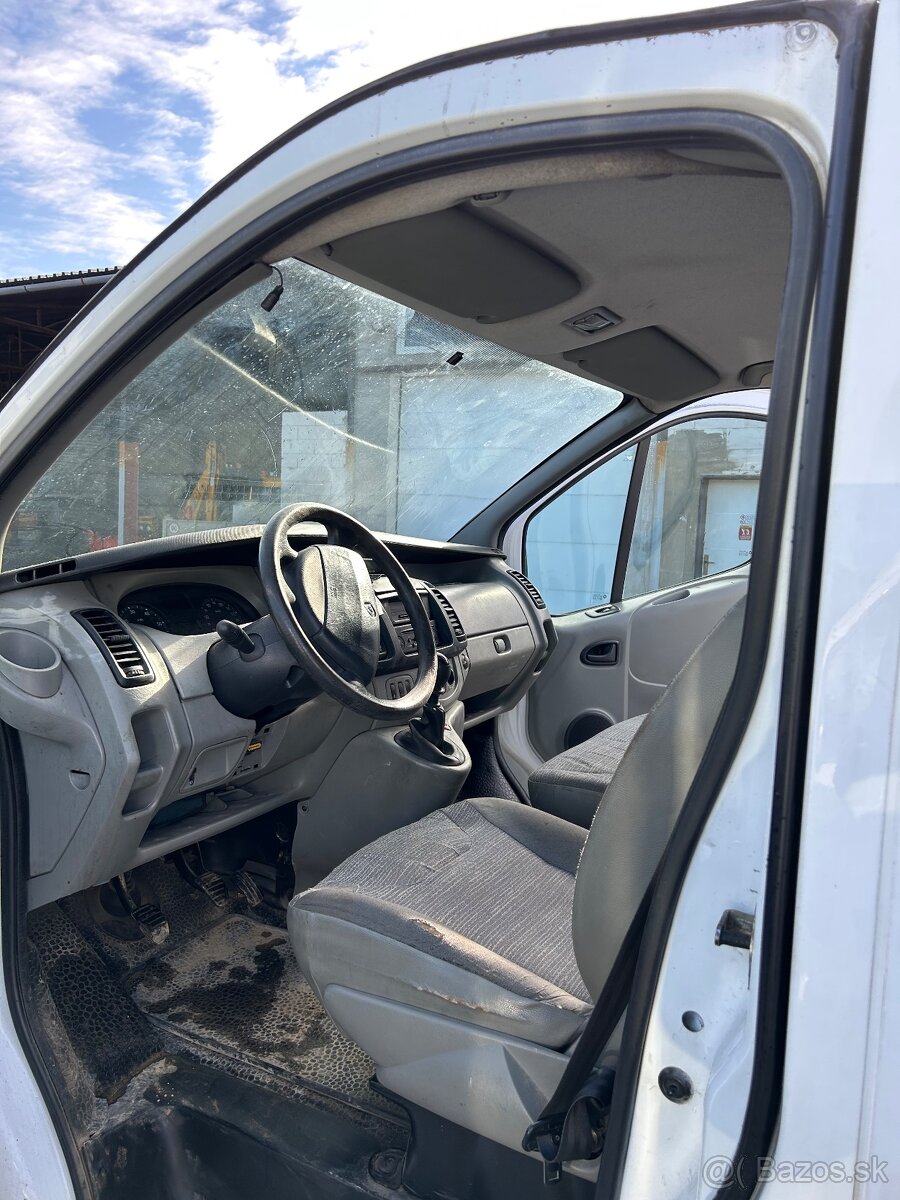 Renault Trafic 2.5 dCi, manuál, 2008 – STK do 09/2026 - 7