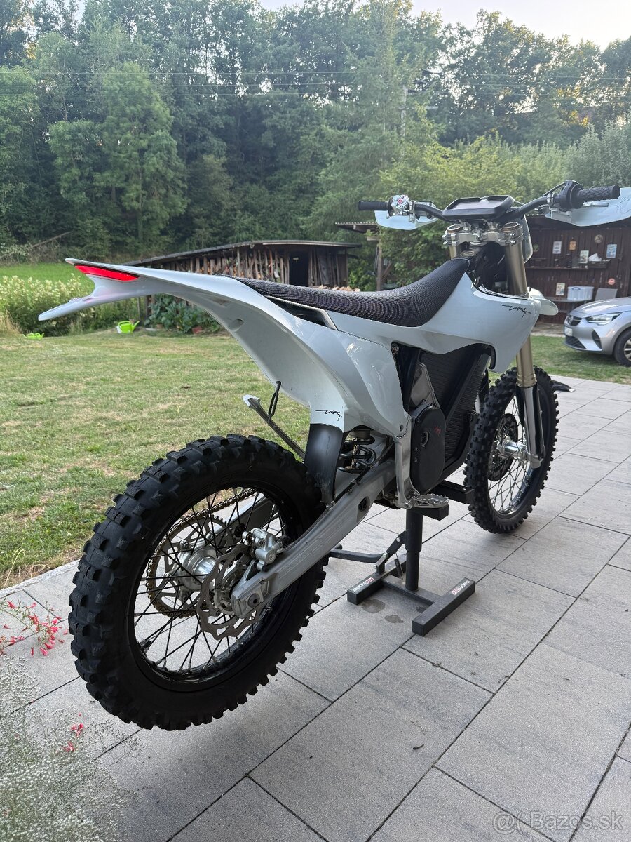 Stark Varg EX 2025 - 7