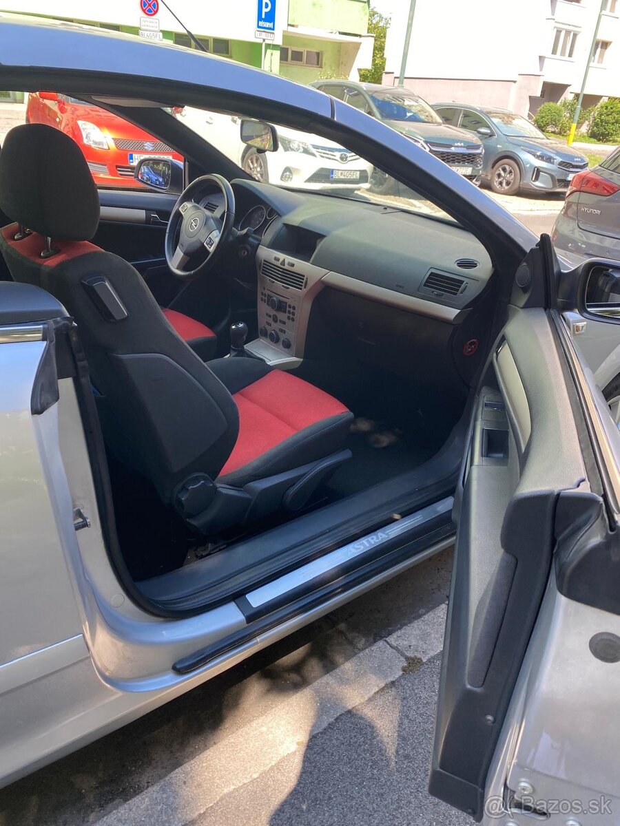 Predám Opel Astra H GTC 1,6 Benzín - 7