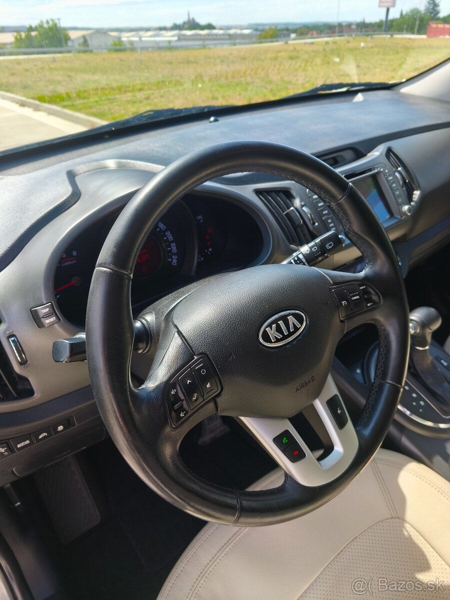 Kia Sportage 2.0 crdi 4x4 - 7