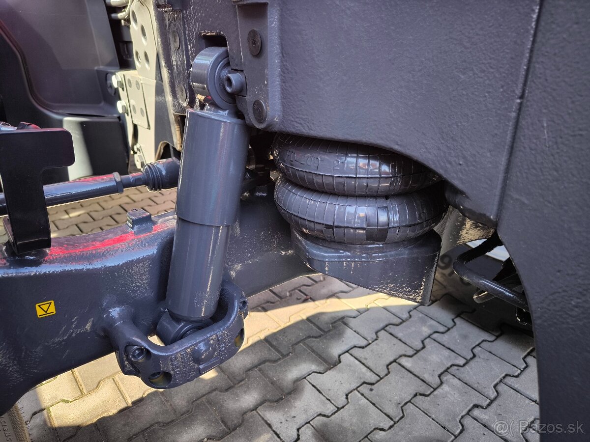 Traktor Valtra T235 Versu s otočným riadením Twin-Trac - 7