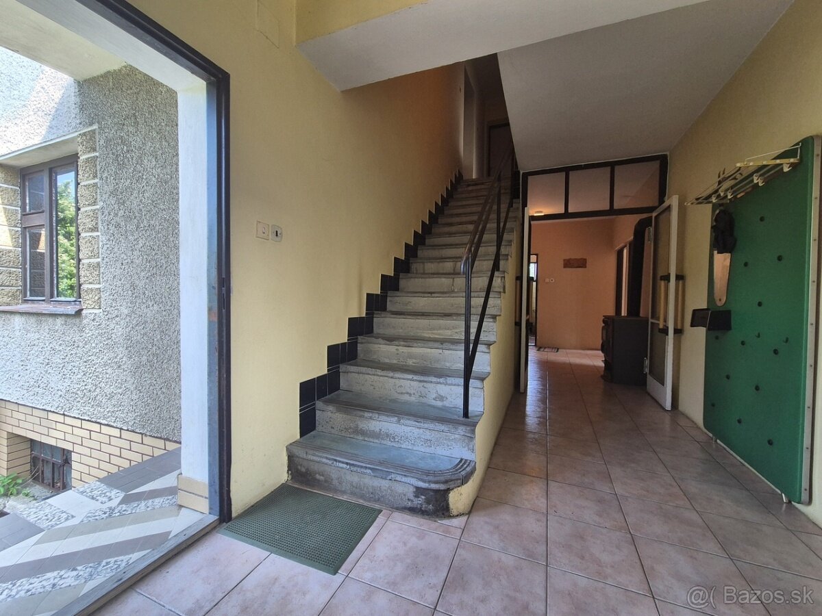 Rodinný dom s vizualizáciou / 1028 m2 / - Púchov - 7