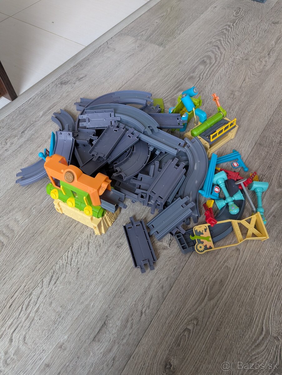 Chuggington vláčiky, kolajnice, umývarka - 7