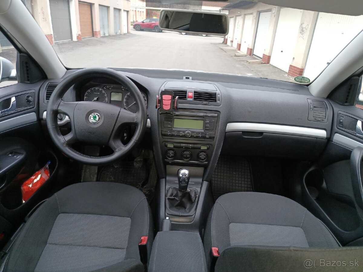 Škoda Octavia ll 1.9 TDI 77kw - 7