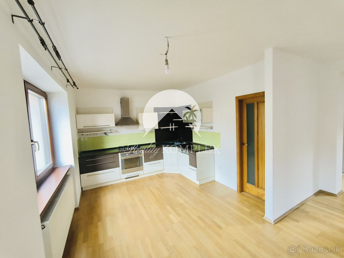 Reality KOMPLEX s.r.o.,Vám ponúka elagantný, úplne rekonštr - 7