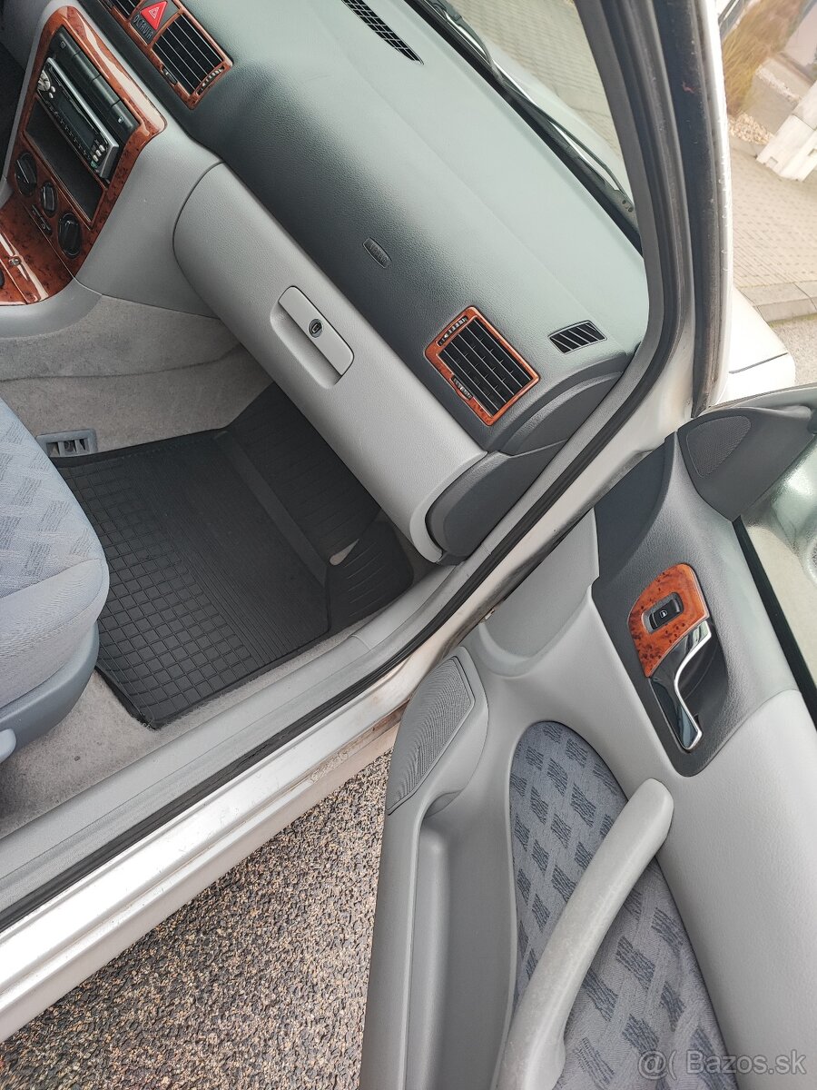 Škoda Octavia 1.6i - 7