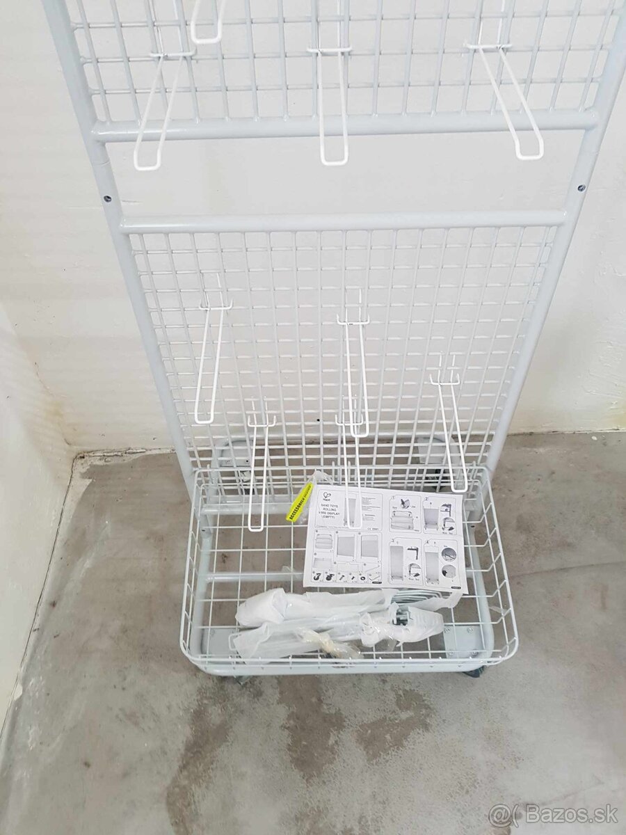 Regal, stojany a závesný system do predajne - 7