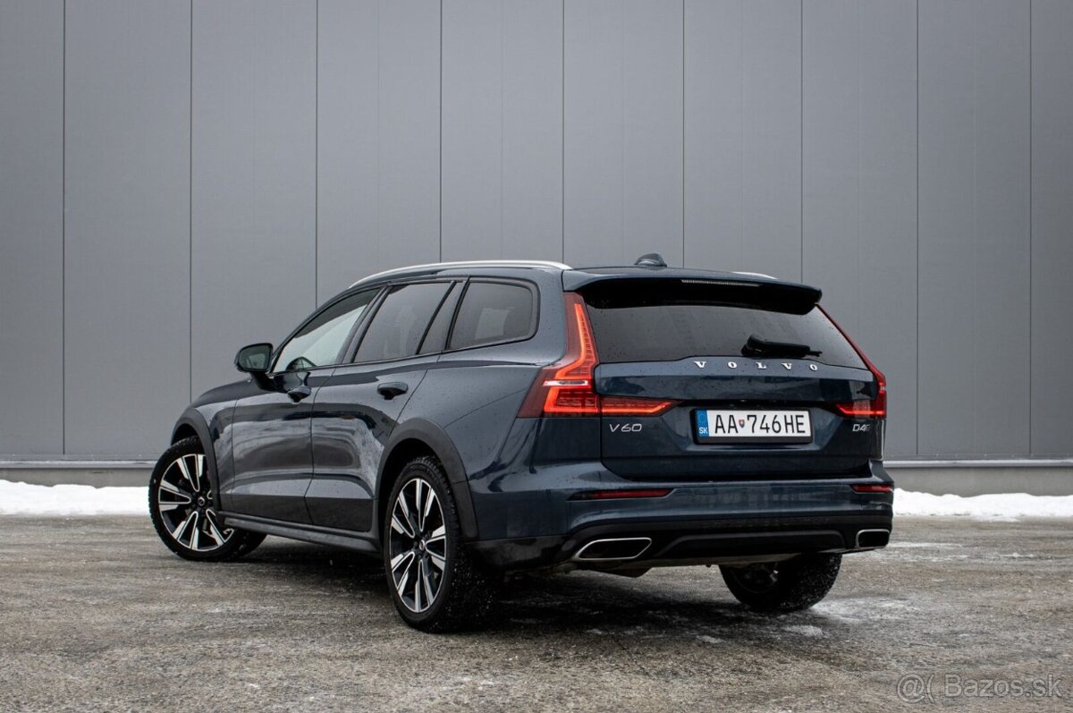 Volvo V60 Cross Country D4 AWD Pro AUTO. - 7