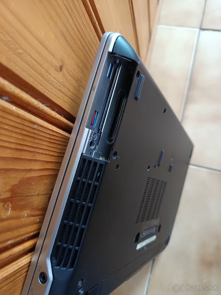 Dell latitude E6320 - 7