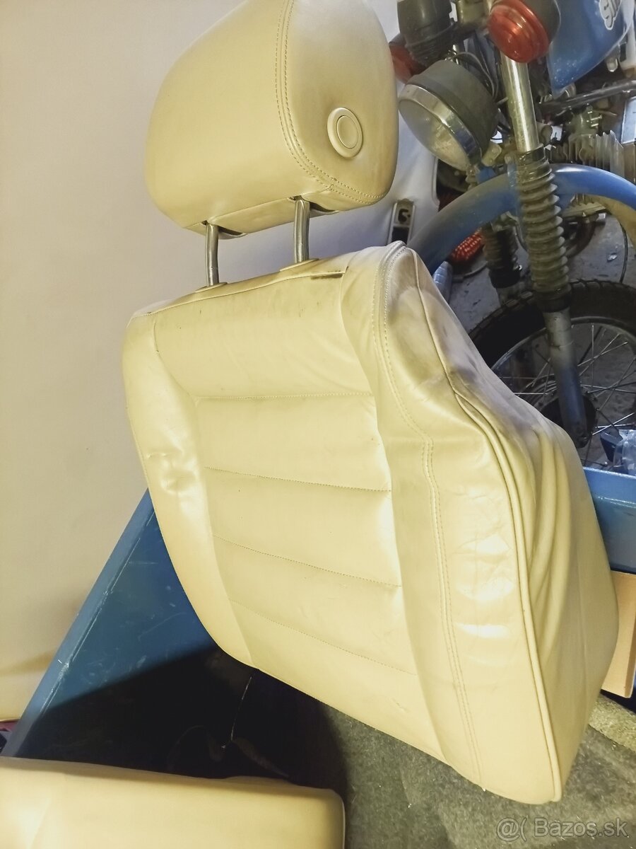 Béžove sedačky touareg 7l - 7