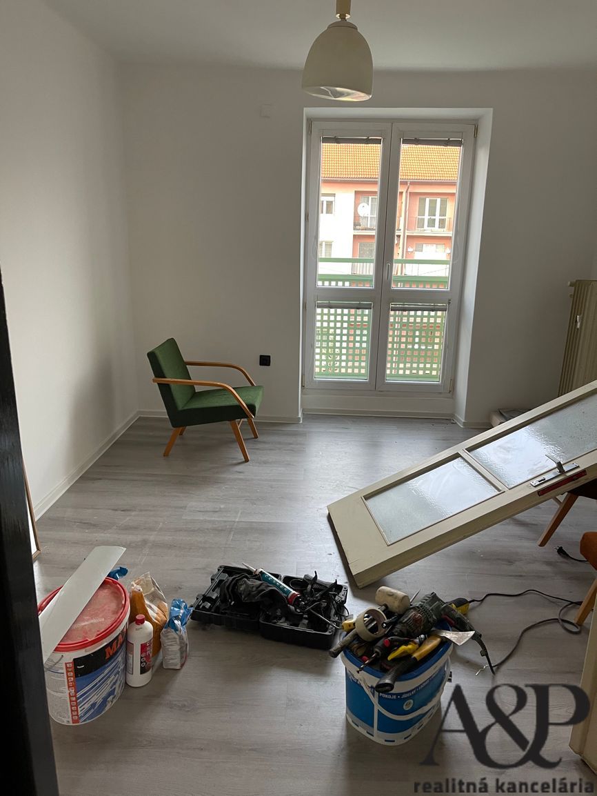 NA PRENÁJOM 2 IZB. BYT S BALKÓNOM V CENTRE, 57M2, HURBANOVA - 7