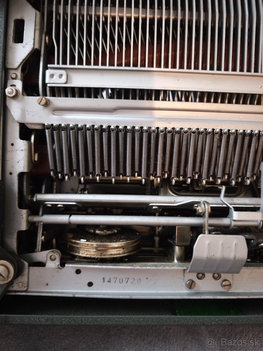 písací stroj Olympia Werke AG Wilhelmshaven - 7