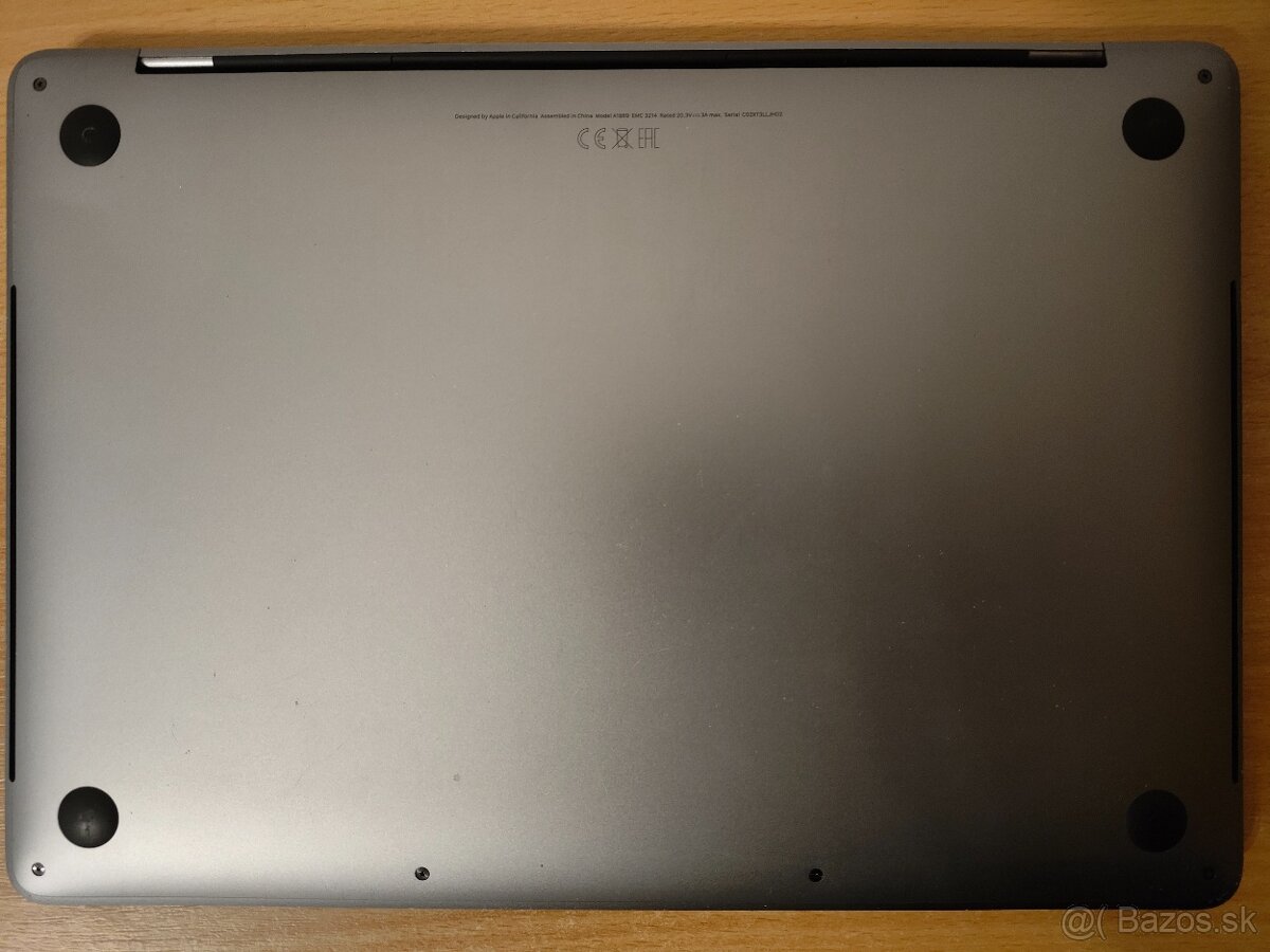 MacBook Pro 2018 | i7 • 16GB • 1TB SSD - 7